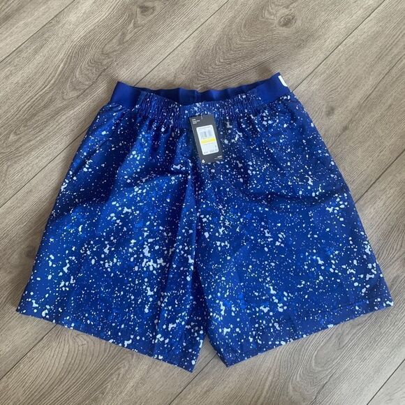 Under Armour mens woven adapt shorts loose fit. - Picture 1 of 3